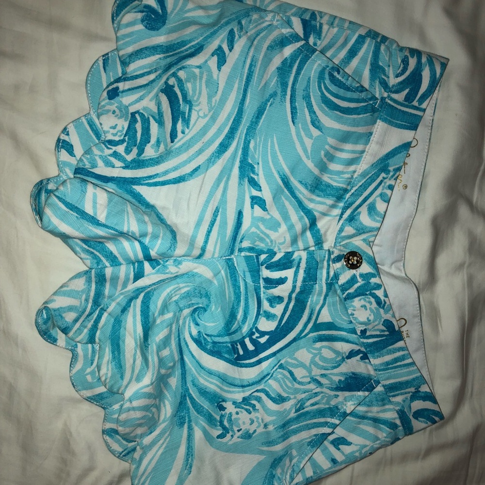 Blue waves buttercup Lilly Pulitzer shorts